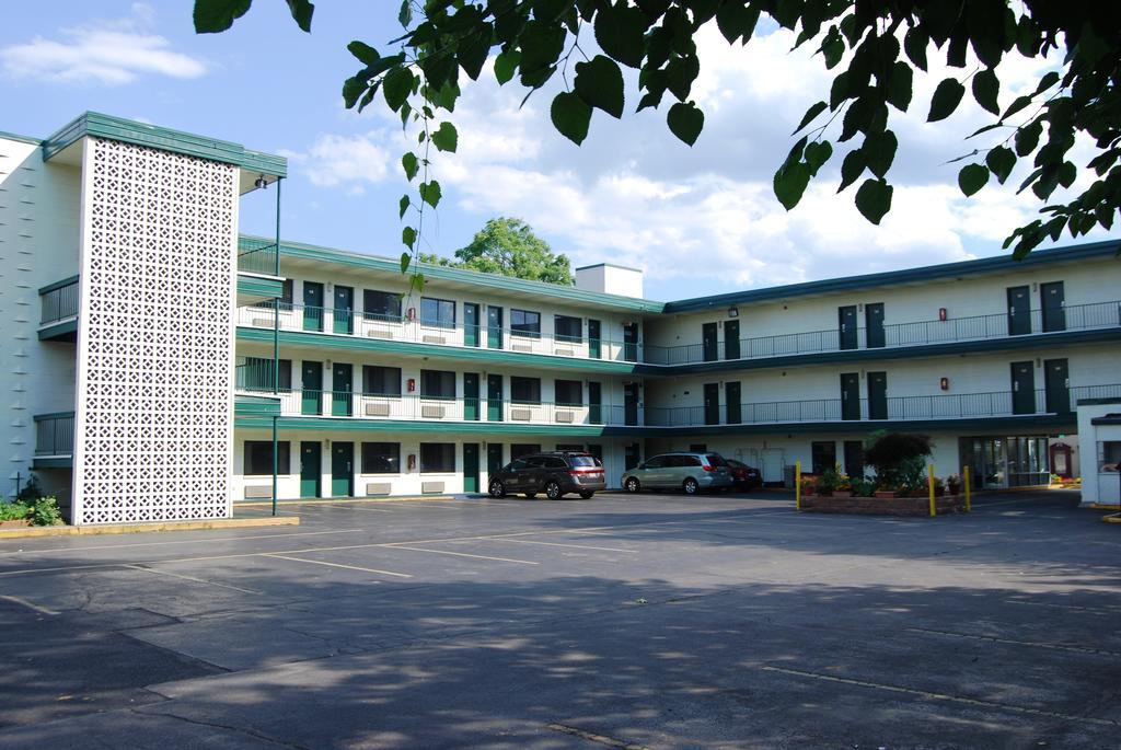 Travelodge By Wyndham Chambersburg Exterior foto